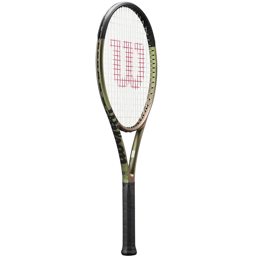 Wilson Blade 104 v8 Tennis Racquet